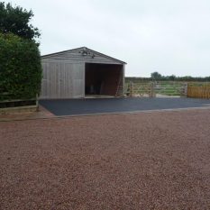 Gravel Driveways - Sussex shingle with graphite